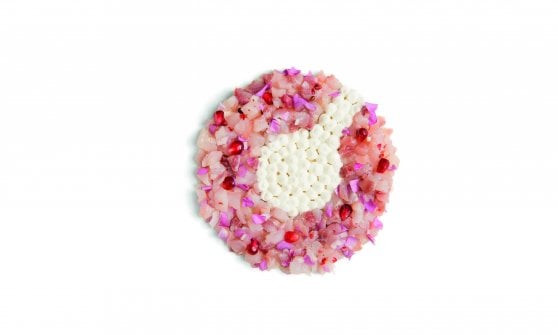 &nbsp;Tartare di orata e petali di rosa