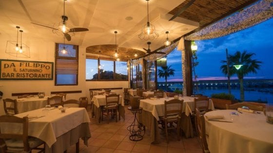 &nbsp;La sala vista mare di Saturnino a Forio, Ischia&nbsp;