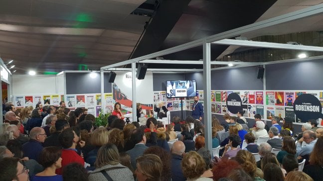 Liliana Segre: "Con tutto l'odio che c'era allora e che rivedo oggi sono contenta di essere stata vittima e non carnefice" - <a href="https://video.repubblica.it/dossier/piu-libri-piu-liberi-2018/piu-libri-piu-liberi-liliana-segre-contenta-di-essere-stata-vittima-e-non-carnefice-provo-pena-per-gli-odiatori/321952/322577"><strong>video</strong></a>