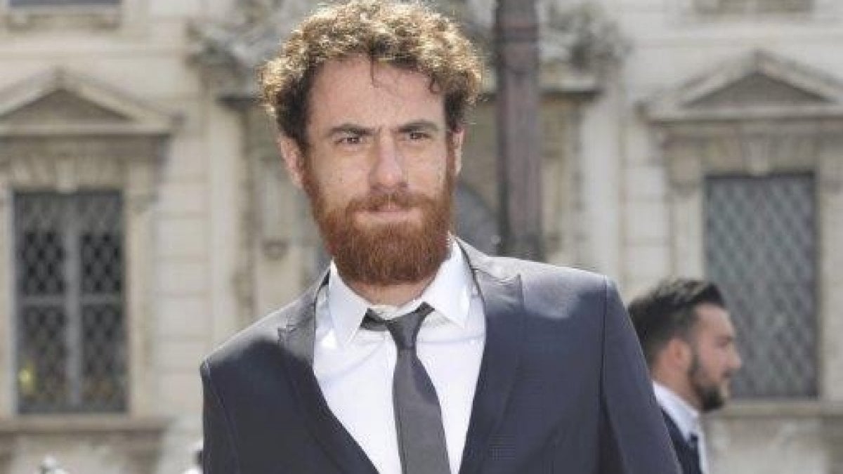 Un Attore Che Fa Le Veci Di Altri Attori