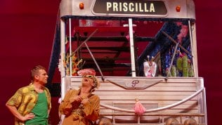 <a href="https://puntoitalia.online/dossier/spettacoli/priscilla-la-regina-del-deserto/2019/01/10/foto/_priscilla_queen_of_the_desert_il_musical_in_scena-216257233/1/" class="Foto">'Priscilla la regina del deserto', tutti in scena sul vecchio bus</a>