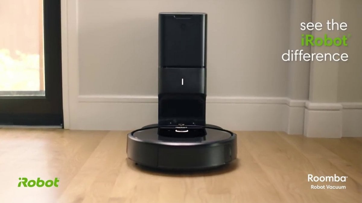 Arriva iRobot Roomba i7+, l'aspirapolvere smart che pulisce tutto da solo -  la Repubblica