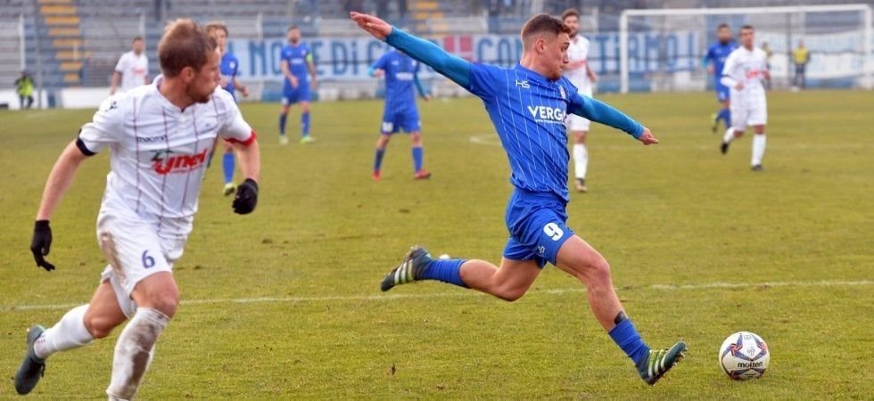 Como, Mantova, Picerno e Taranto<br />&egrave; duello a distanza per il primato