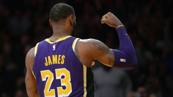 Basket, Nba: LeBron James supera Jordan: ”Una cosa pazzesca"