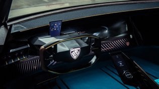 Peugeot e-Legend Concept, il prototipo senza segreti