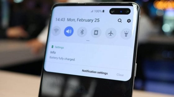 Samsung lancia il primo telefonino 5G al mondo