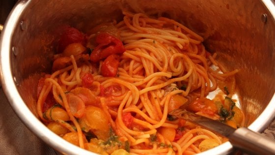 &nbsp;Il tianiello con la scarpetta di pomodorini