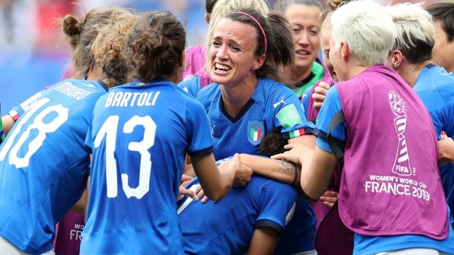Italia, un esordio da sogno al Mondiale: Bonansea stende l'Australia al 95', le azzurre vincono 2-1 <a href="https://puntoitalia.online/dossier/sport/mondiale-calcio-donne-2019/2019/06/09/foto/mondiale_femminile_italia_australia-228341756/1/" class="Foto"><strong>foto</strong></a>