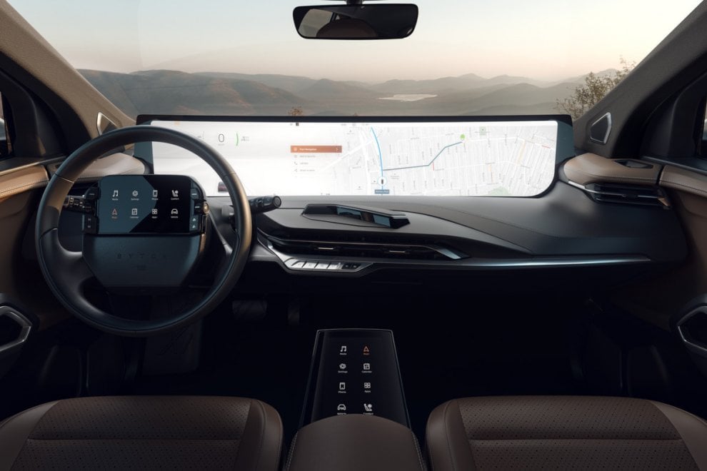 Maxi schermo in auto: è grande come 24 smartphone