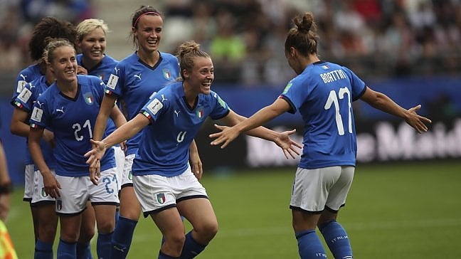 Agli ottavi di finale le azzurre affronteranno la Cina: la sfida marted&igrave; alle 18