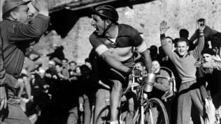 <a href="https://video.repubblica.it/cronaca/maturita-2019-davide-cassani-traccia-su-bartali-giusto-riconoscimento-a-un-grande-italiano/337584/338187">Davide Cassani: "Traccia su Bartali giusto riconoscimento a un grande italiano"</a>