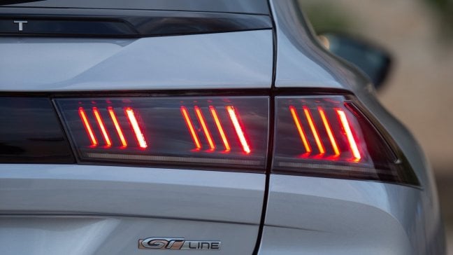 Peugeot 508 Sw, rivoluzionati i codici stilistici tradizionali