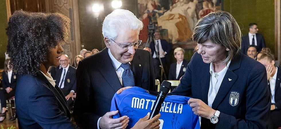 Le azzurre da Mattarella: "In Italia il Mondiale lo avete vinto voi"