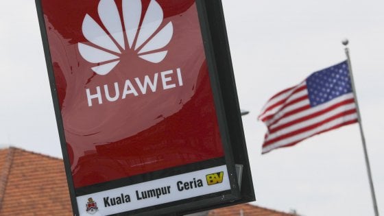 Gli Stati Uniti allentano le restrizioni su Huawei