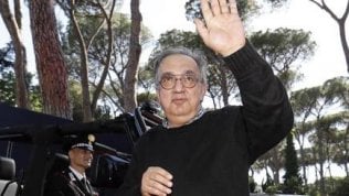 <a href="https://rep.repubblica.it/pwa/generale/2018/07/26/news/_marchionne_malato_da_oltre_un_anno_-202752777/" fck_savedurl="">"Era malato da oltre un anno"<br />La rivelazione dell&rsquo;ospedale e lo choc di Fca: mai saputo nulla<br /></a>