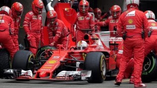 <a href="https://rep.repubblica.it/pwa/generale/2019/07/24/news/ferrari_dopo_marchionne_i_giorni_piu_duri_binotto_dateci_fiducia_torneremo_vincenti_-231692003/" fck_savedurl="">Ferrari, dopo Marchionne i giorni pi&ugrave; duri. Binotto: "Dateci fiducia, torneremo vincenti" <br /></a>
