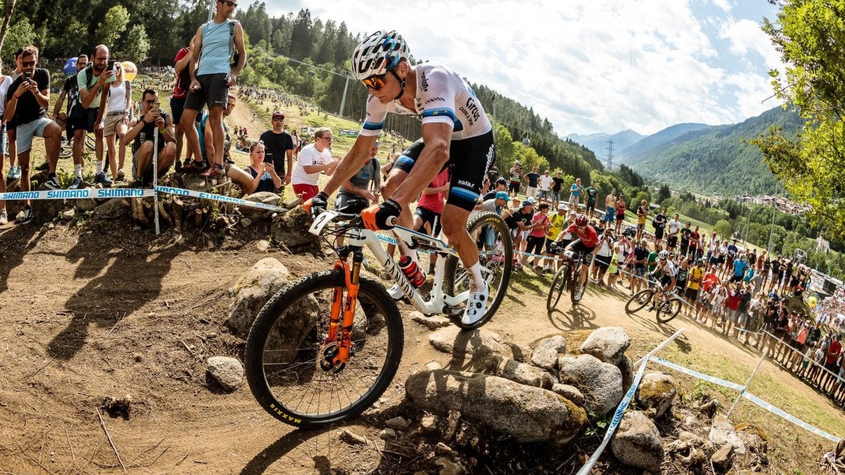Mountain Bike, Coppa del Mondo: incontenibile Van der Poel, è il re della  Val di Sole - la Repubblica