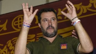Lo scandalo sullo sfondo della crisi di governo: "L&rsquo;amico di Putin vuole prendersi tutto il potere"