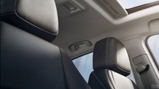 Opel, 20 anni di poggiatesta attivo: una svolta per la sicurezza stradale