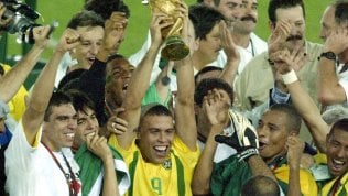 Ai piedi di Ronaldo