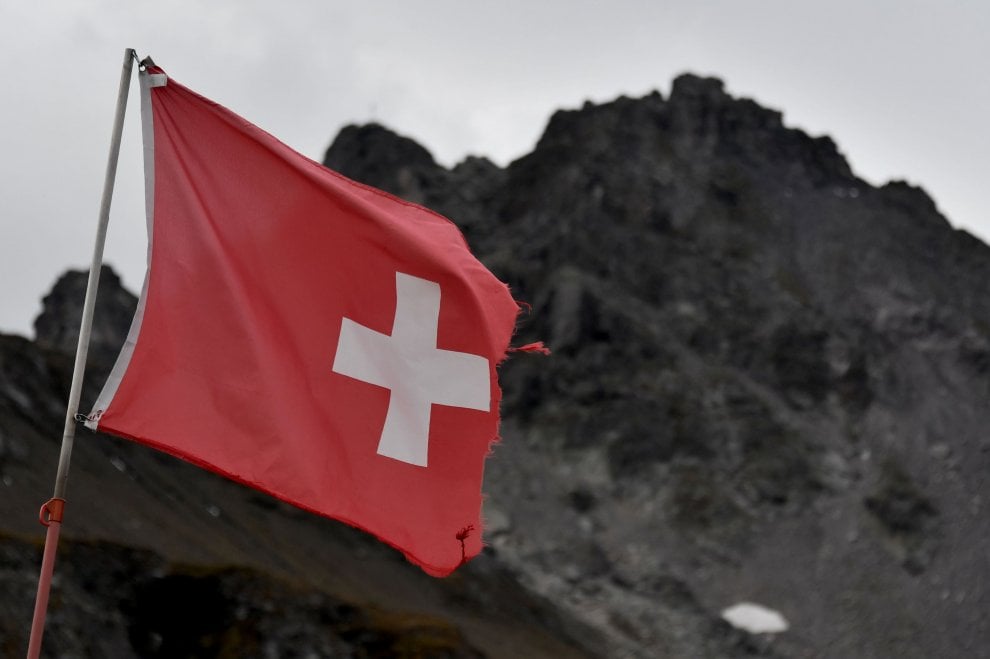 Svizzera, il funerale del ghiacciaio Pizol