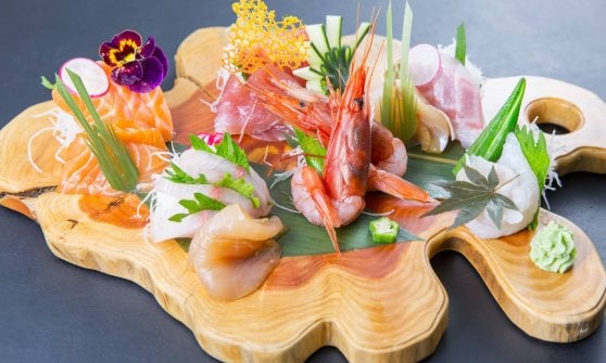 New Style Sashimi Edomane, assortimento di 25 tipi di sashimi a scelta dello chef