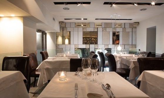 La sala del ristorante Moma. Foto di Alberto Blasetti