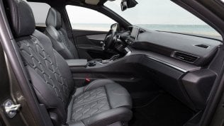 Lunghi viaggi, il maxi Suv Peugeot &egrave; di casa