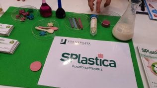 Addio monouso: salveremo il pianeta con latte e (s)plastica