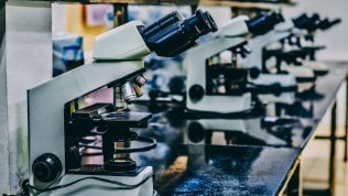 CAR-T, dal Governo 60 milioni di euro per la produzione delle terapie contro il cancro