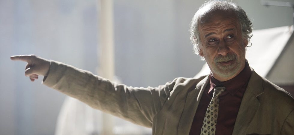 <a href="https://video.repubblica.it/spettacoli-e-cultura/l-uomo-del-labirinto-toni-servillo-un-film-di-genere-che-non-tradisce-lo-spettatore/347027/347612" fck_savedurl="">Toni Servillo nel labirinto di Carrisi: "Un film di genere che non tradisce lo spettatore"</a>