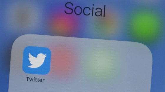 Twitter segnalerà i deepfake, ma senza cancellarli