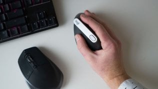 <a href="https://video.repubblica.it/rubriche/reptech/reptech-il-mouse-cambia-ecco-logi-mx-vertical/346435/347019" fck_savedurl="">Il mouse cambia: ecco Logi MX Vertical, per la corretta postura</a>