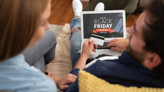 Black Friday: gli italiani spendono 1,3 miliardi