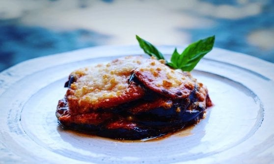 Dall'orto: millefoglie di melanzane alla parmigiana