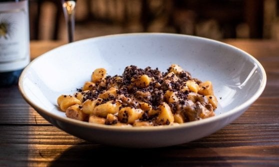 Gnocchi di pane al rag&ugrave; di cinghiale