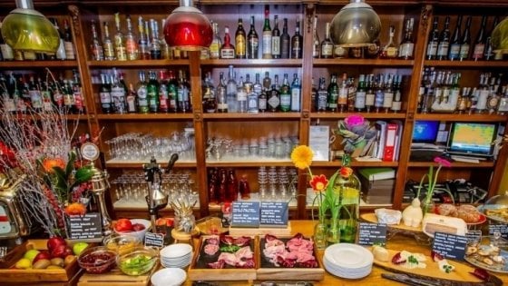 Uova bio e salame di fattoria: la colazione "slow" si fa in albergo