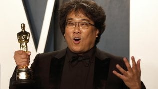 <a href="https://rep.repubblica.it/pwa/generale/2020/02/10/news/oscar_parasite_bong_joon_ho-248282985/" class="rep-small">Un coreano a Hollywood: Bong Joon-ho e la rivoluzione del cinema</a>