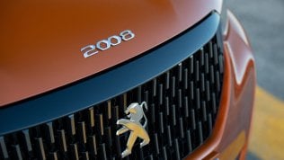 Peugeot, ecco l'offerta per il nuovo suv 2008