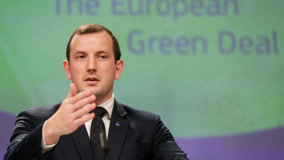 Il commissario Ue Virginijus Sinkevicius ha presentato il piano europeo per l'economia circolare