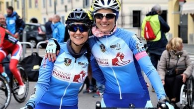 Affrontare la sclerosi pedalando: ecco Annalisa, fondatrice degli Sclerobikers