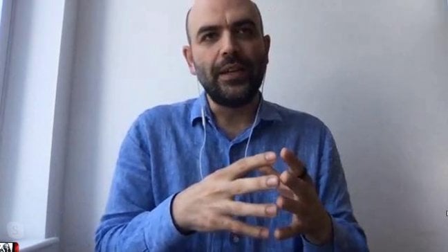 <a href="https://video.repubblica.it/dossier/25-aprile-2020/25aprile2020-roberto-saviano-la-resistenza-e-la-garanzia-della-nostra-liberta/358981/359535" fck_savedurl=""><strong>Saviano</strong>: "Resistenza &egrave; decidere sempre da che parte stare"</a>