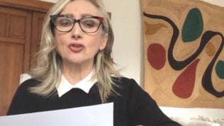 <a href="https://video.repubblica.it/dossier/25-aprile-2020/25aprile2020-lunetta-savino-e-lagnese-della-partigiana-renata-vigano/358812/359368" fck_savedurl=""><strong>Lunetta Savino</strong> &egrave; l''Agnese' della partigiana Renata Vigan&ograve;</a>