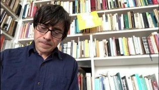 <a href="https://video.repubblica.it/dossier/25-aprile-2020/25aprile2020-lo-cascio-da-voce-al-compagno-kim-de-il-sentiero-dei-nidi-di-ragno/358807/359363" fck_savedurl=""><strong>Lo Cascio</strong> d&agrave; voce al compagno Kim de "Il sentiero dei nidi di ragno"<br /></a>