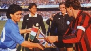 La resurrezione di Maradona, dai fischi alla rinascita