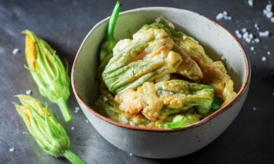 Fiori di zucca in pastella