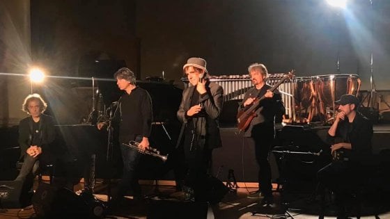 I Têtes de Bois offrono il loro palco a pedali: "Per concerti e spettacoli, perfetti postcoronavirus"