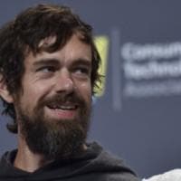 Twitter non si piega a Trump: "Continueremo a segnalare le news errate sulle elezioni"