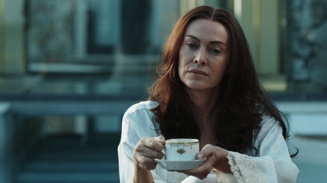 <a href="https://rep.repubblica.it/pwa/generale/2020/05/30/news/sorrentino_50_elena_sofia_ricci-258023888/">Elena Sofia Ricci: "Quel sigaro e il terrore del primo provino"</a>