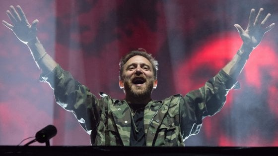 David Guetta campiona "I have a dream" per George Floyd e viene deriso sui social 